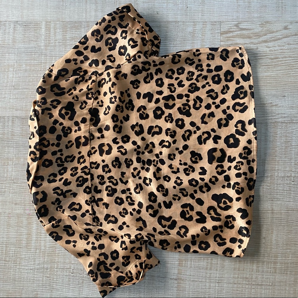 Leopard button down - Picture 2 of 3